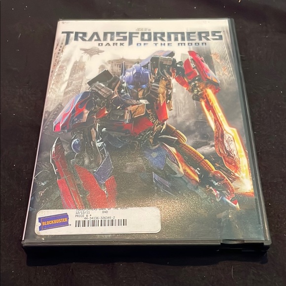Transformers: Dark of the Moon DVD - Picture 1 of 5